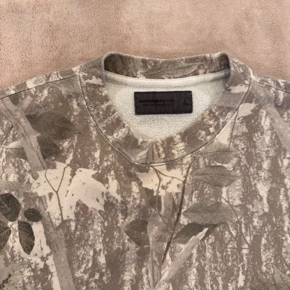 Abercrombie & Fitch Camo Soft Essentials Crewneck Sweatshirt Oversized Sz L - Picture 4 of 9